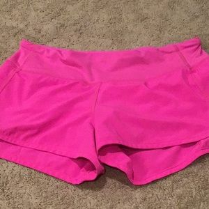 LuluLemon shorts size 4 length 2.5 speed up